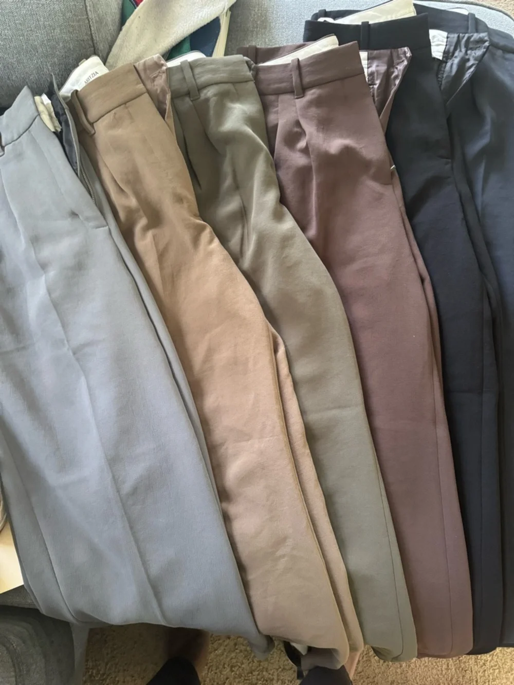 Aritzia Effortless Pants Bundle (6 Pairs) Neutral Colors Size 8 - Picture 1 of 2
